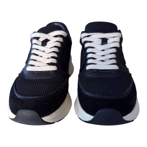 Tory Burch Kick Trainer - Picture 4 of 15